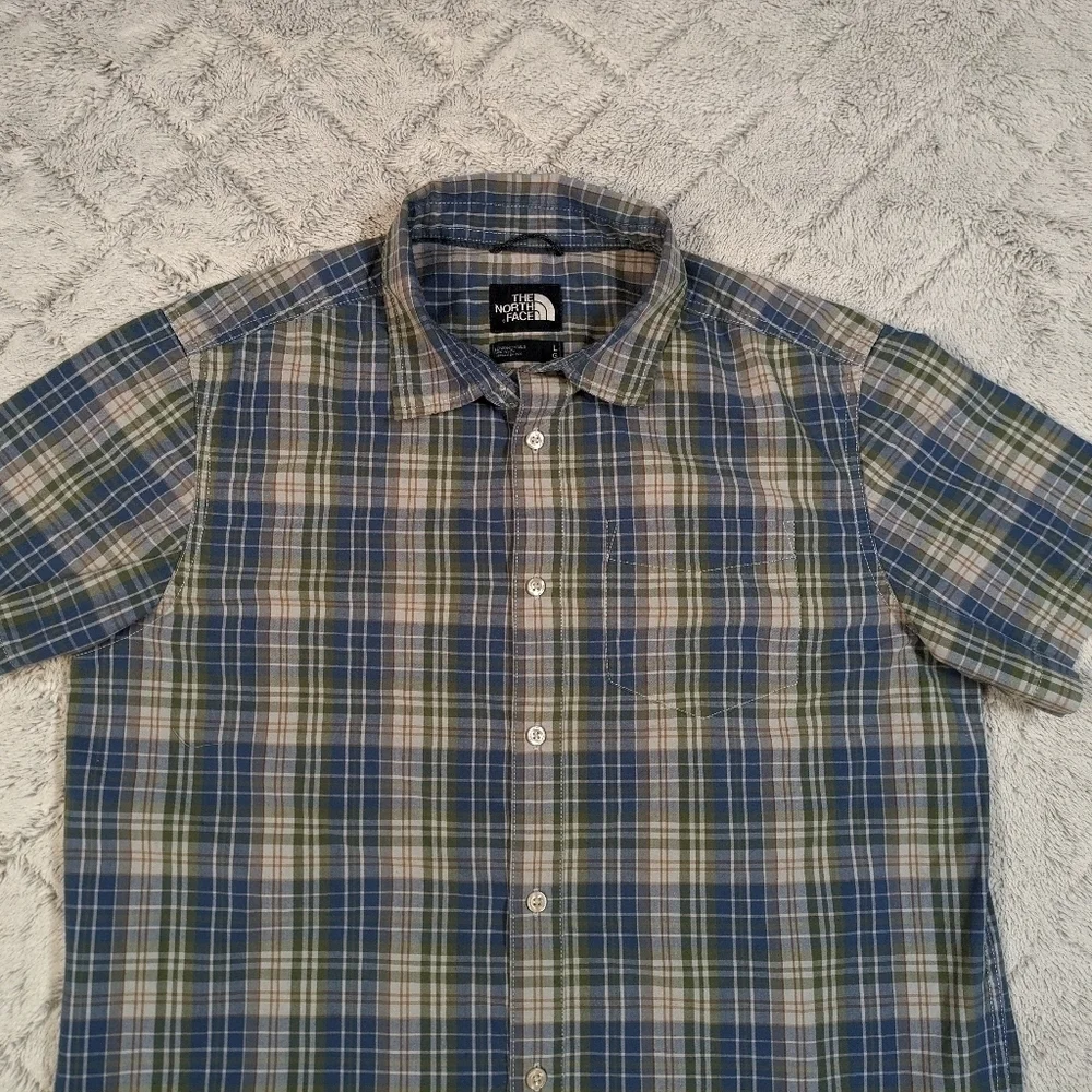 The North Face Shirt Men's Large Green Blue Plaid Button Up Short Sleeve Light